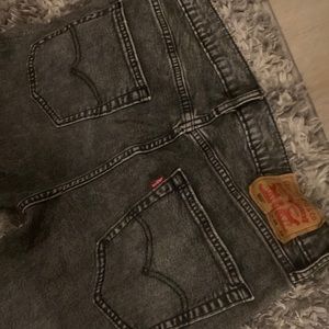 Levi’s stratus & co